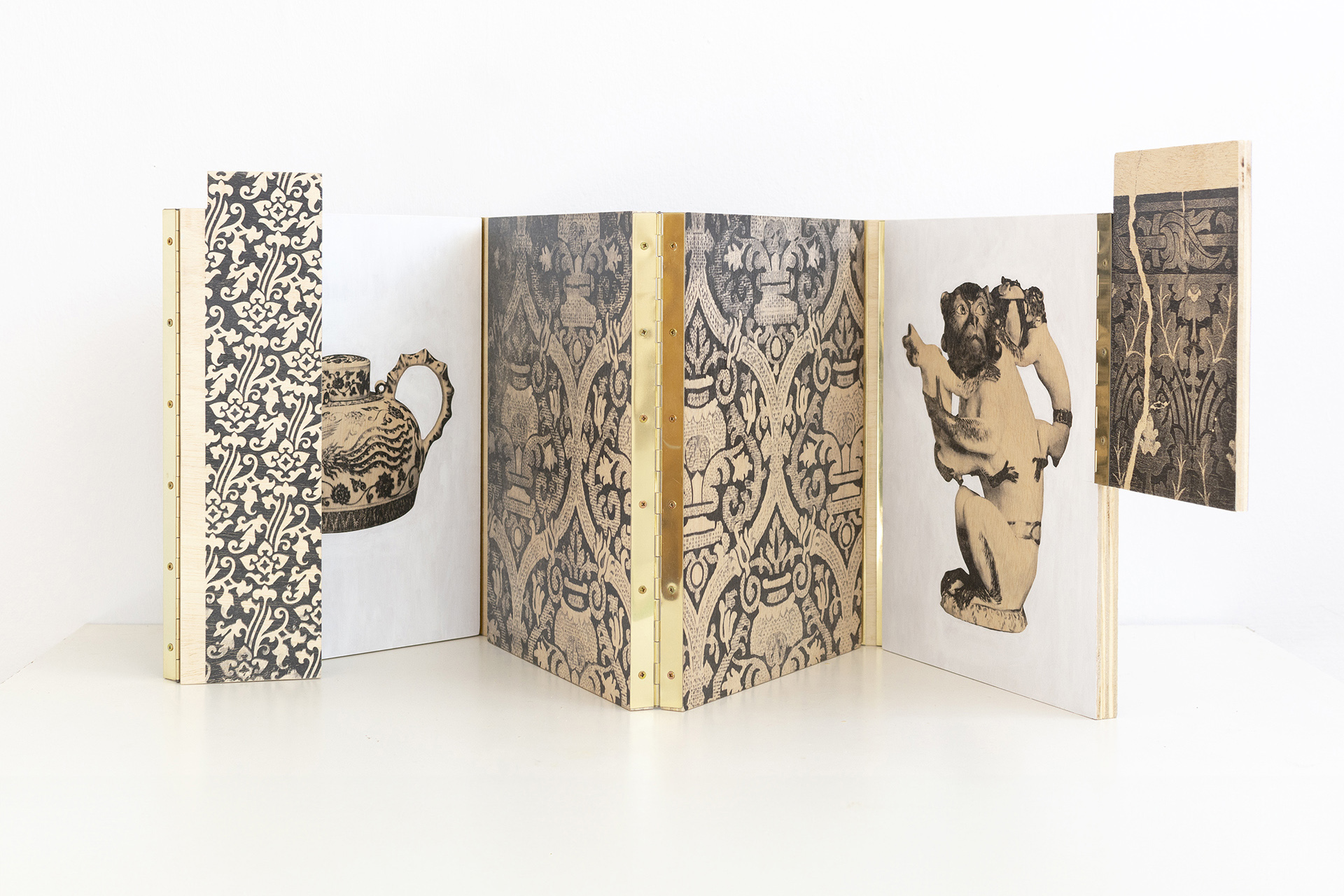 Porcelain Study, libro de artista, 2024.